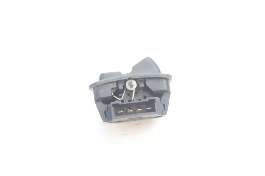 photo de ABBLENDLICHT SCHALTER  PIAGGIO X9 AMALFI 180 (2000 - 2003) - Zoom auf Gebrauchszustand