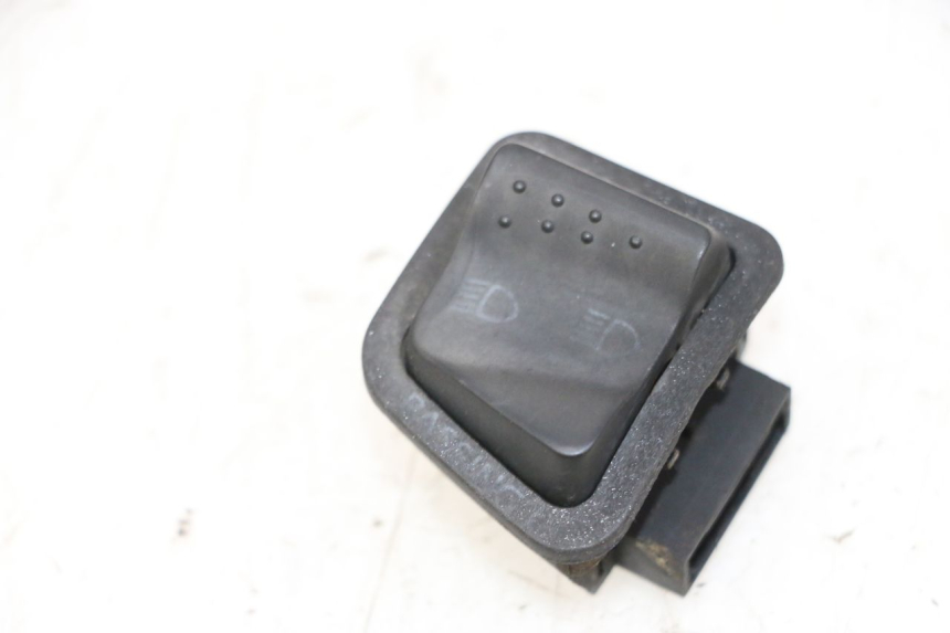 photo de LICHTSCHALTER PIAGGIO XEVO - X EVO 125 (2007 - 2017) - Hauptansicht