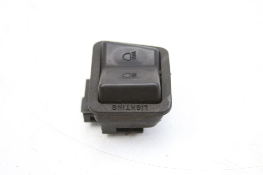 photo de LICHTSCHALTER YAMAHA XMAX X-MAX 125 (2006 - 2009) - Zoom auf Gebrauchszustand