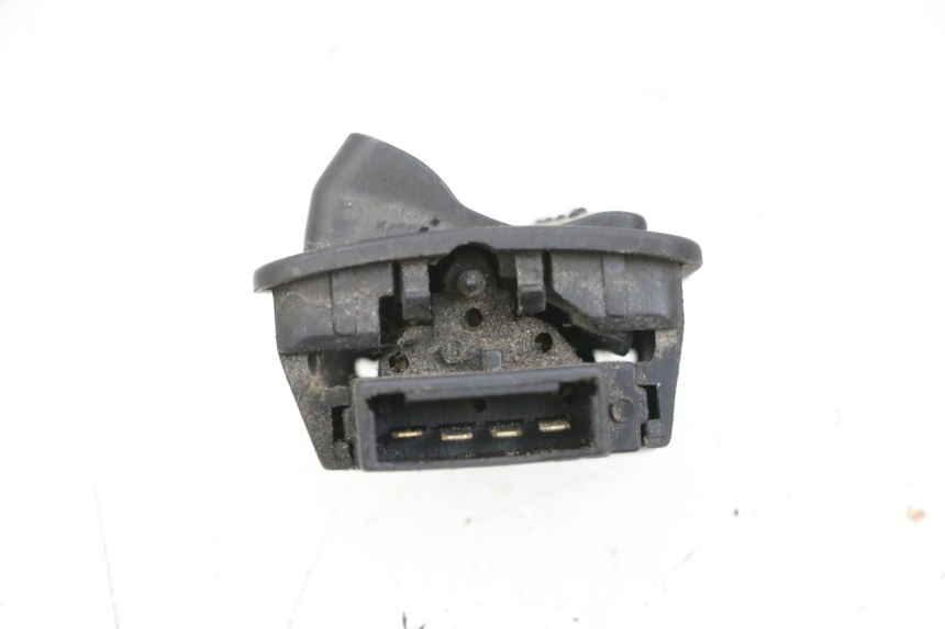 photo de LICHTSCHALTER PIAGGIO ZIP 2T 50 (2009 - 2019) - Zoom auf Gebrauchszustand