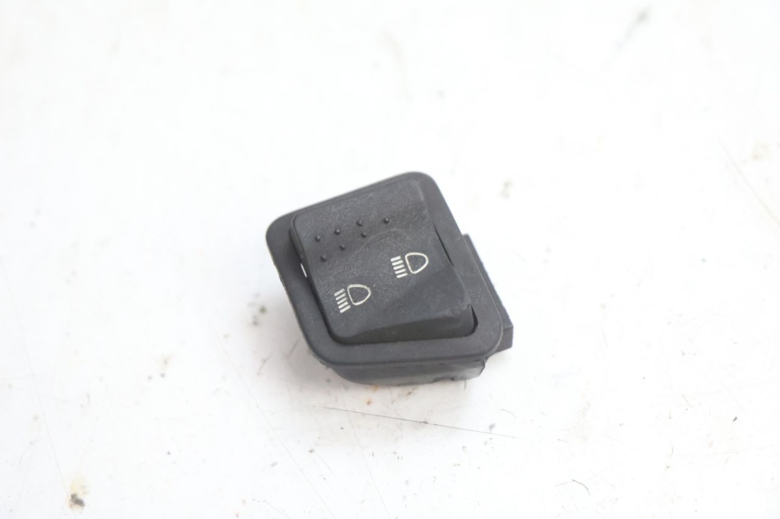 photo de LICHTSCHALTER PIAGGIO ZIP 2T 50 (2009 - 2019) - Hauptansicht