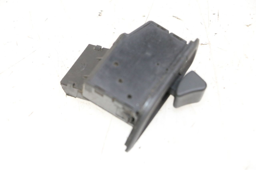 photo de SCHALTER ROLL LOCK PIAGGIO MP3 500 (2014 - 2017) - Detailansicht des Bauteils