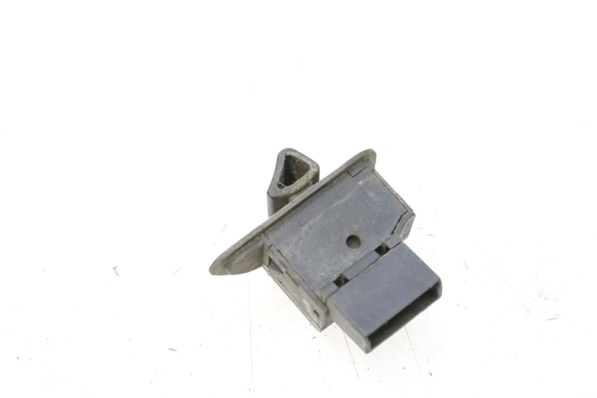 photo de SCHALTER ROLL LOCK PIAGGIO MP3 125 (2006 - 2014) - Zoom auf Gebrauchszustand