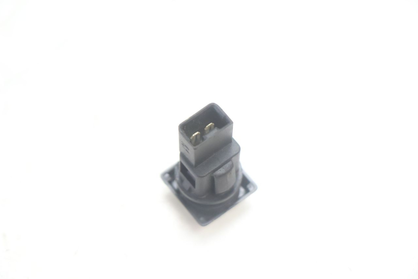 photo de TANKKLAPPENSCHALTER PIAGGIO MP3 HPE 530 (2022 - 2026) - Alternative Perspektive