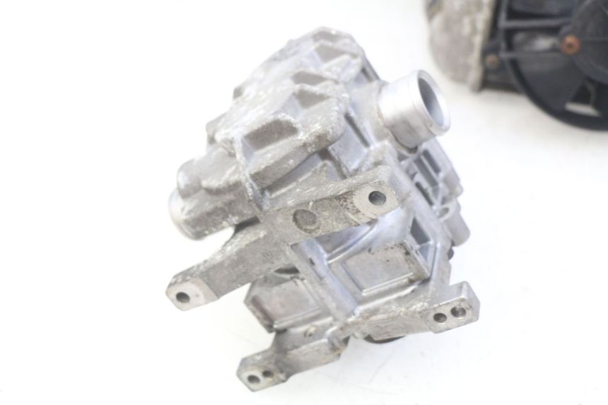 photo de COMPRESSOR PEUGEOT SATELIS COMPRESSOR K15 125 (2006 - 2009) - Zoom auf Komponenten