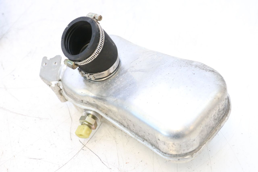 photo de COMPRESSOR PEUGEOT SATELIS COMPRESSOR K15 125 (2006 - 2009) - Fokus auf die Struktur