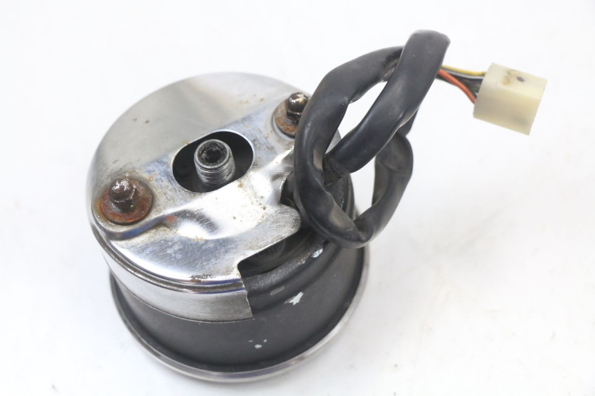 photo de DREHZAHLMESSER  SUZUKI GN 125 (1997 - 2000) - Technische Nahaufnahme