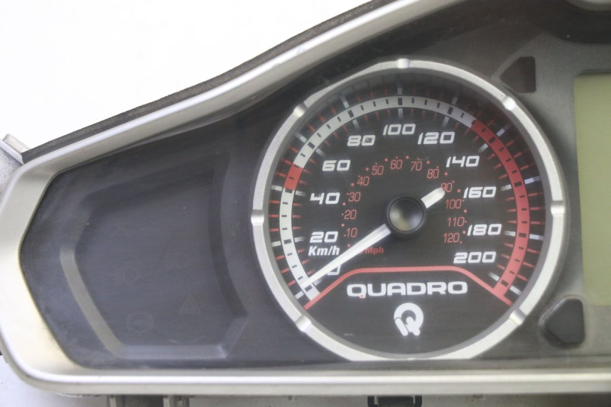photo de TACHOMETER  QUADRO 4 4D 350 (2015 - 2018) - Detailansicht des Bauteils