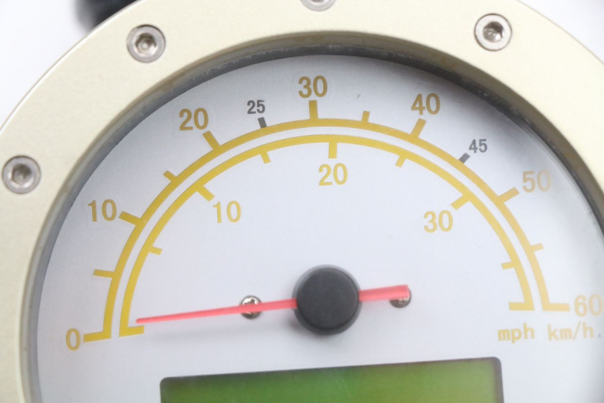 photo de Tachometer E-MAX 80L 1 (2011 - 2014) - Detailansicht des Bauteils