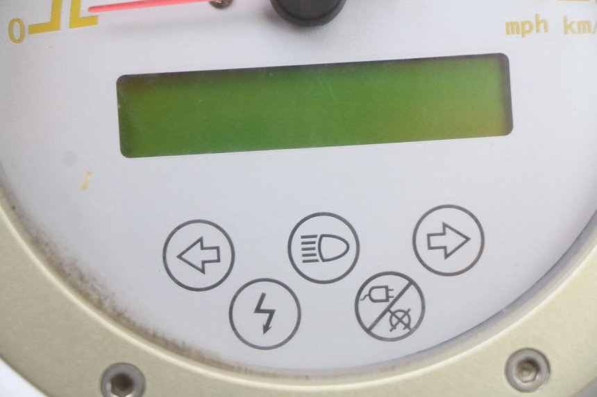 photo de Tachometer E-MAX 80L 1 (2011 - 2014) - Alternative Perspektive