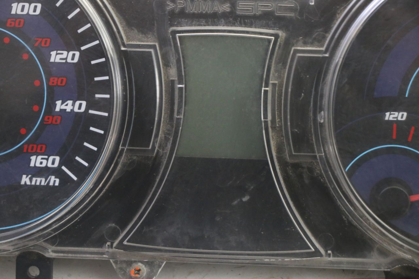 photo de TACHOMETER  ADIVA AD3 300 (2014 - 2020) - Zoom auf Gebrauchszustand