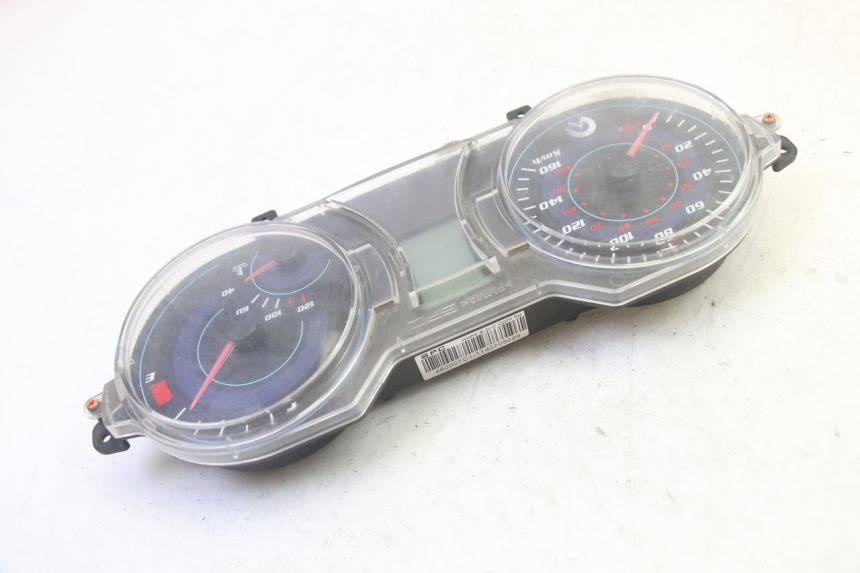 photo de TACHOMETER  ADIVA AD3 300 (2014 - 2020) - Details der Befestigungspunkte