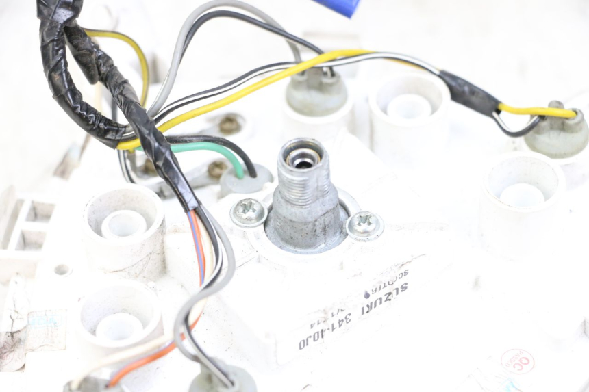 photo de TACHOMETER  SUZUKI ADDRESS 110 (2015 - 2020) - Oberflächenzustand und Material