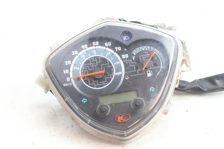 photo de TACHOMETER KYMCO AGILITY 16+ 4T 50 (2018 - 2023) - Zoom auf Gebrauchszustand