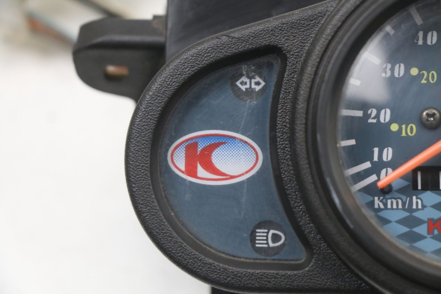 photo de TACHOMETER KYMCO AGILITY 4T 50 (2018 - 2022) - Zoom auf Gebrauchszustand