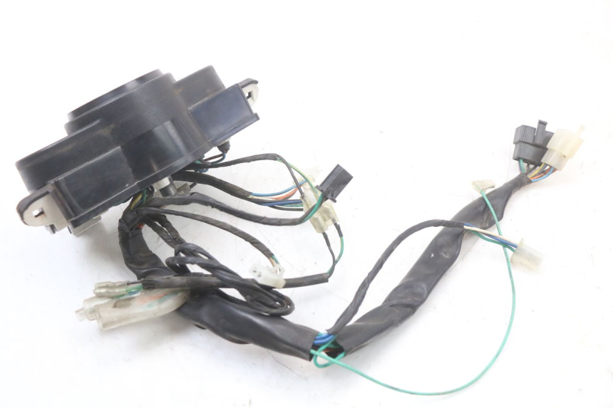 photo de TACHOMETER KYMCO AGILITY 4T 50 (2018 - 2022) - Details der Befestigungspunkte