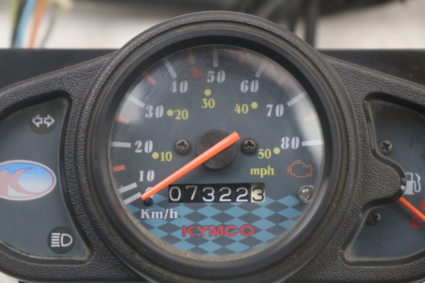 photo de TACHOMETER KYMCO AGILITY 4T 50 (2018 - 2022) - Alternative Perspektive