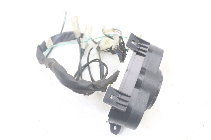 photo de TACHOMETER KYMCO AGILITY 4T 50 (2018 - 2022) - Details der Befestigungspunkte