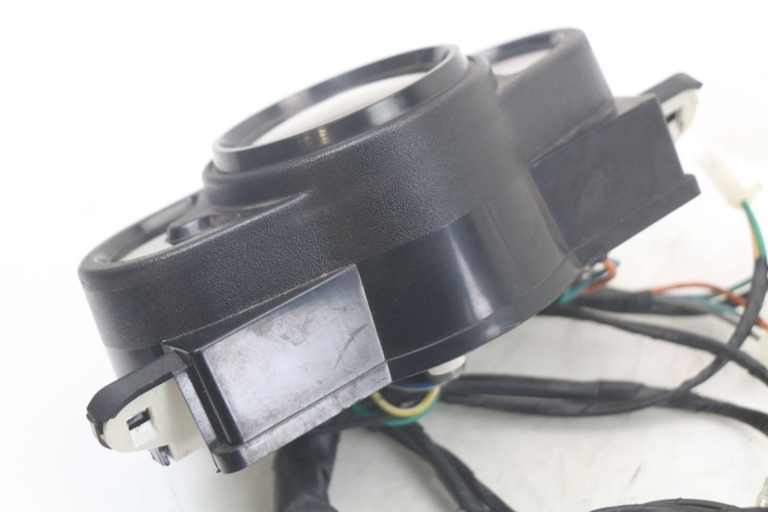 photo de TACHOMETER KYMCO AGILITY 4T 50 (2018 - 2022) - Details der Befestigungspunkte