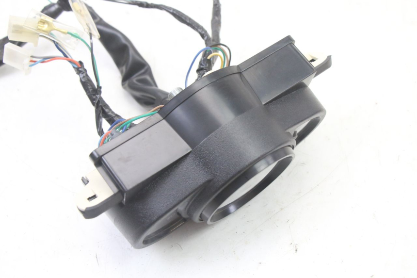 photo de TACHOMETER KYMCO AGILITY 4T 50 (2005 - 2018) - Details der Befestigungspunkte