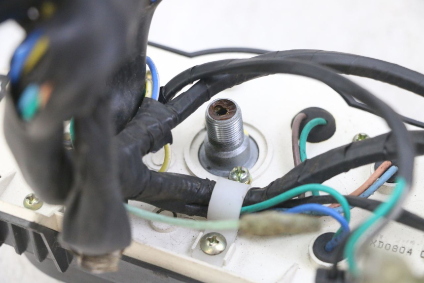 photo de TACHOMETER KYMCO AGILITY 4T 50 (2005 - 2018) - Details der Befestigungspunkte