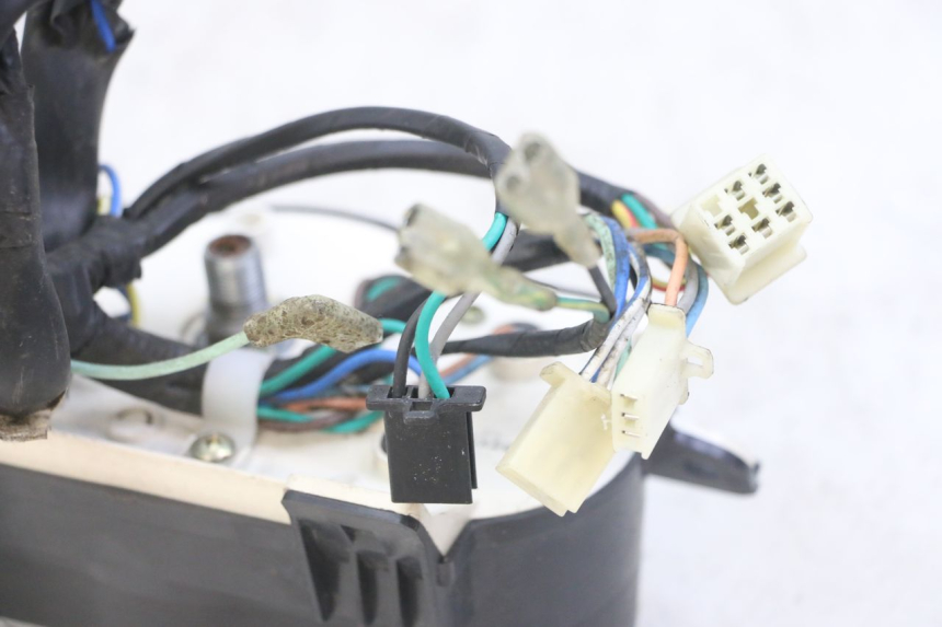 photo de TACHOMETER KYMCO AGILITY 4T 50 (2005 - 2018) - Oberflächenzustand und Material