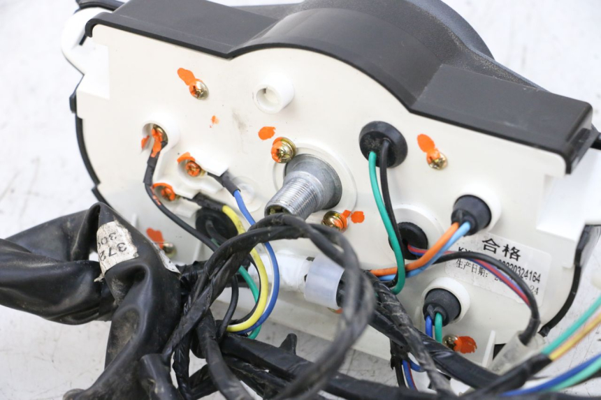 photo de TACHOMETER KYMCO AGILITY 4T 50 (2018 - 2022) - Oberflächenzustand und Material