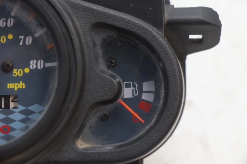 photo de TACHOMETER KYMCO AGILITY 4T 50 (2005 - 2018) - Technische Nahaufnahme