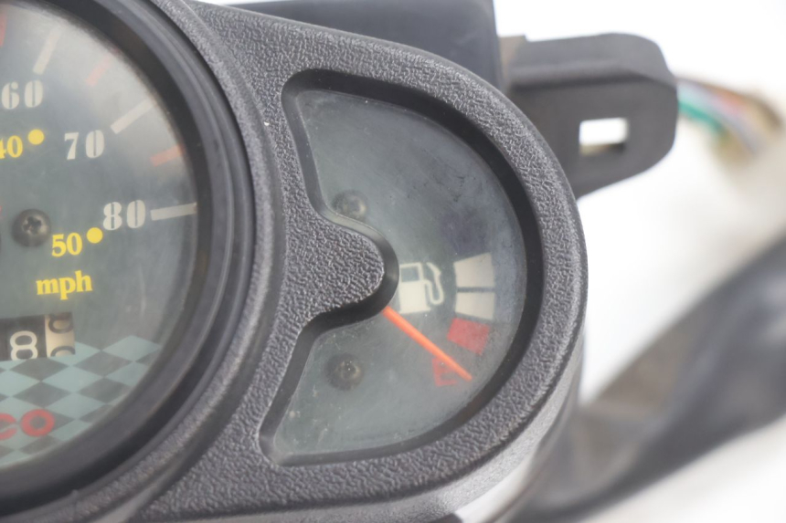 photo de TACHOMETER KYMCO AGILITY 4T 50 (2005 - 2018) - Technische Nahaufnahme