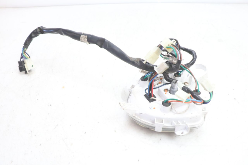 photo de TACHOMETER  KYMCO AGILITY CITY 16P 125 (2015 - 2024) - Details der Befestigungspunkte
