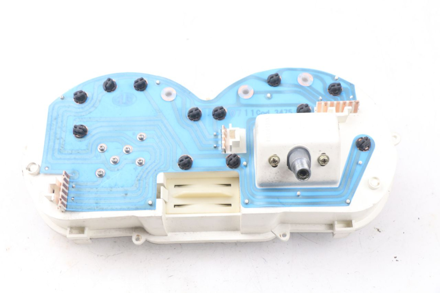 photo de TACHOMETER  APRILIA ATLANTIC 125 (2003 - 2009) - Details der Befestigungspunkte