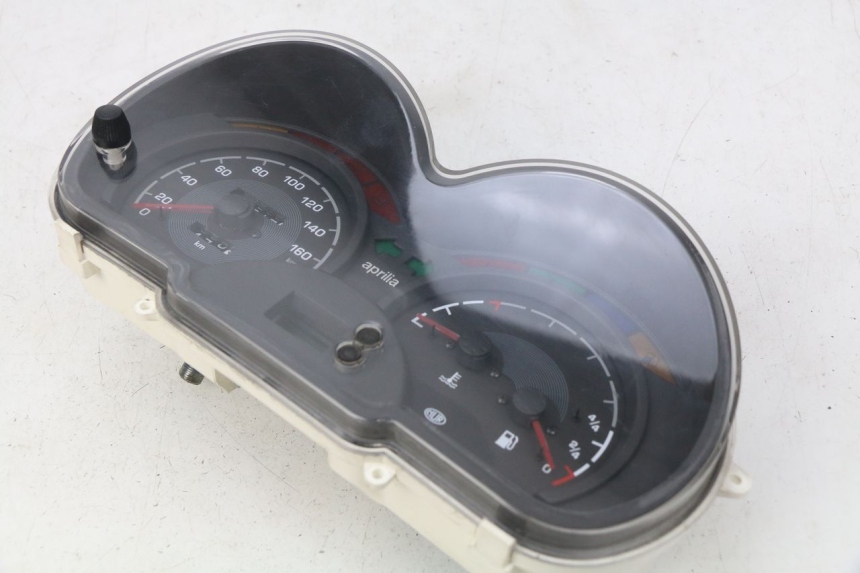 photo de TACHOMETER  APRILIA ATLANTIC 125 (2003 - 2009) - Detailansicht des Bauteils