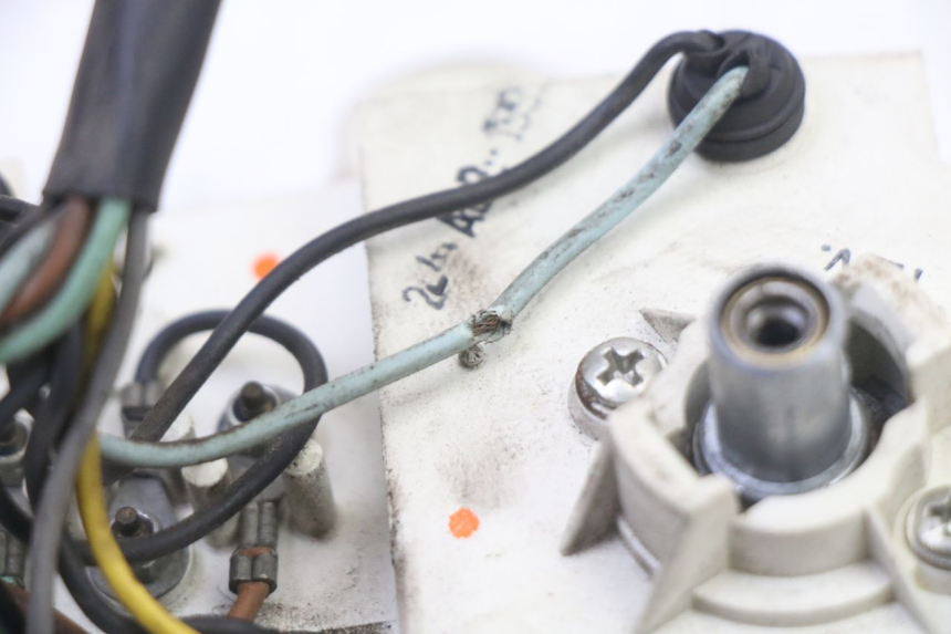 photo de TACHOMETER  MBK BOOSTER NEXT GENERATION 50 (1995 - 1998) - Details der Befestigungspunkte