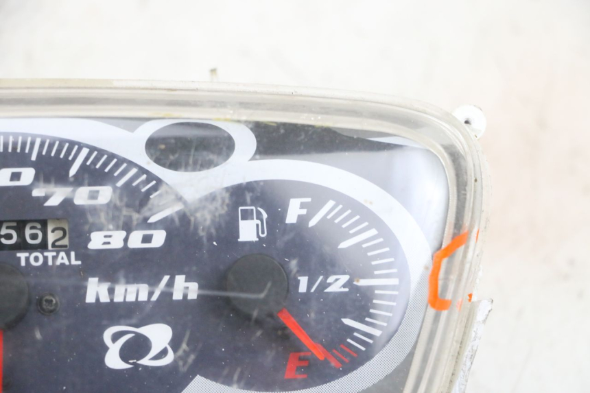 photo de TACHOMETER MBK BOOSTER SPIRIT 50 (2004 - 2017) - Fokus auf die Struktur