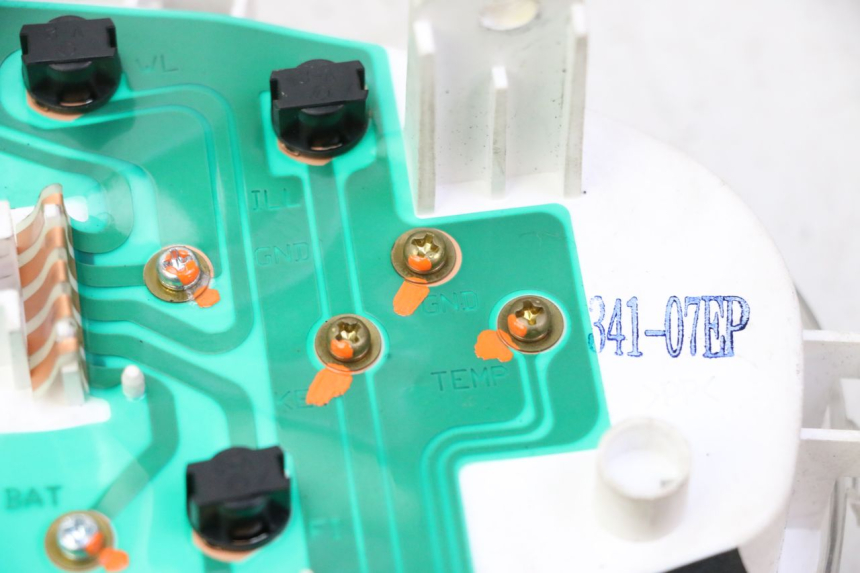 photo de TACHOMETER SUZUKI BURGMAN 125 (2007 - 2014) - Weitere Ansicht des Artikels