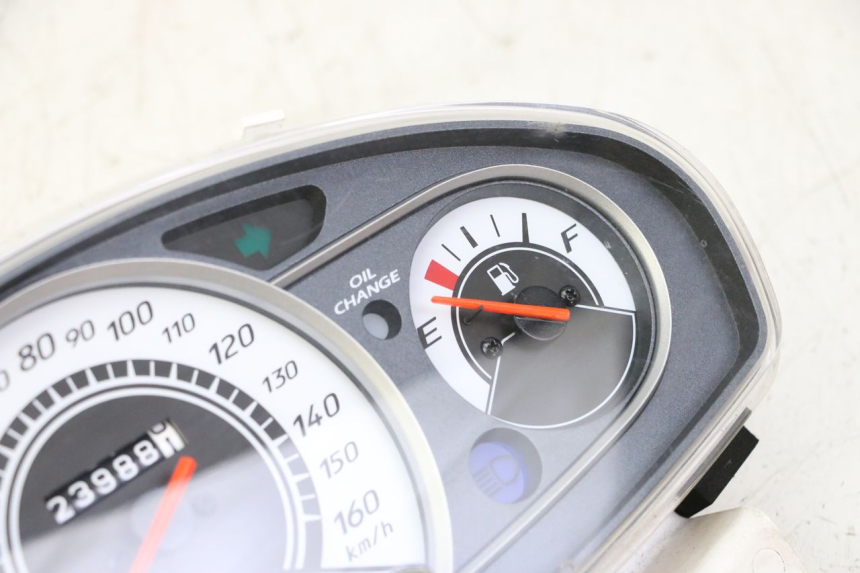 photo de TACHOMETER SUZUKI BURGMAN 125 (2007 - 2014) - Alternativer Blickwinkel