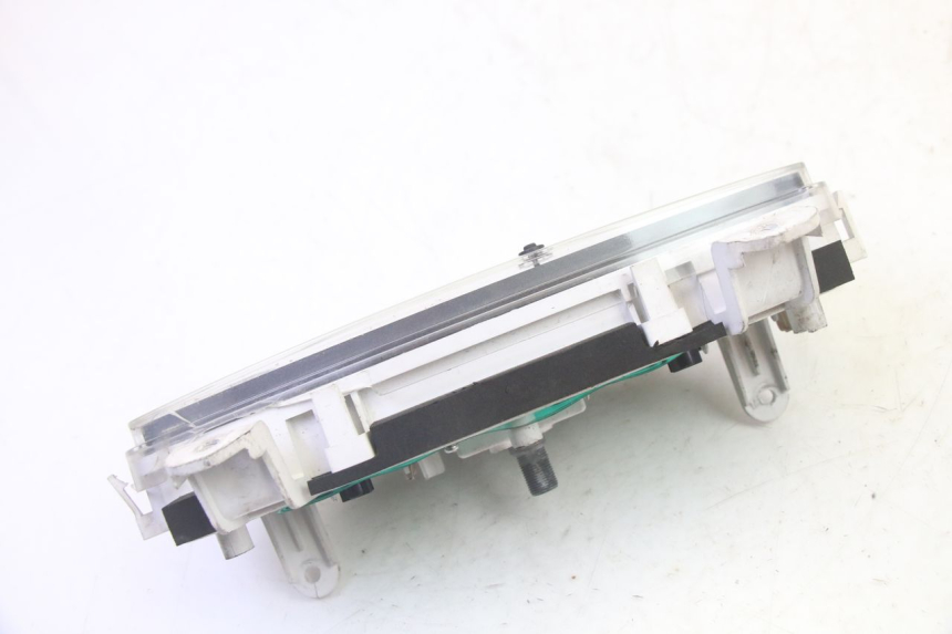 photo de TACHOMETER SUZUKI BURGMAN 125 (2007 - 2014) - Technische Nahaufnahme