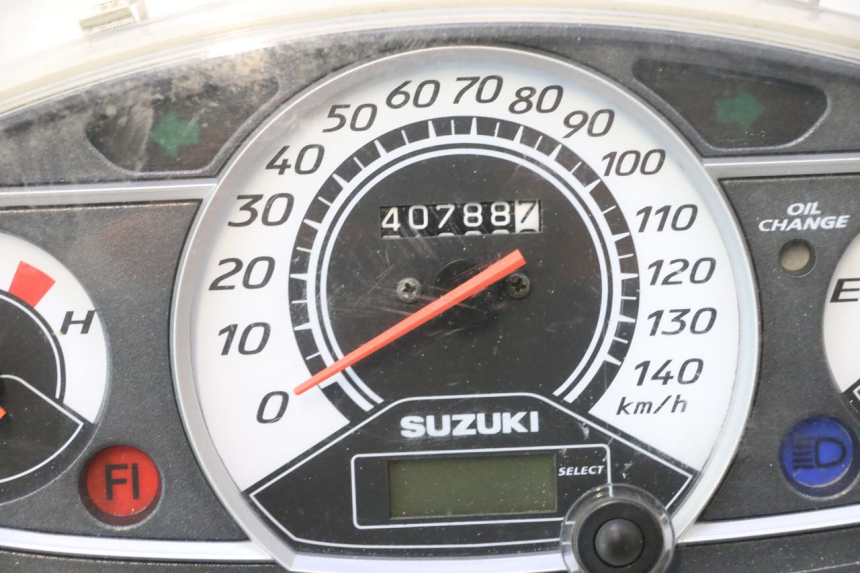photo de TACHOMETER SUZUKI BURGMAN 125 (2007 - 2014) - Technische Nahaufnahme