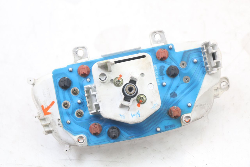 photo de TACHOMETER  YAMAHA BW'S 50 (2004 - 2017) - Details der Befestigungspunkte