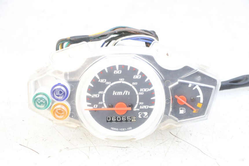 photo de TACHOMETER YAMAHA BW'S BWS 125 (2010 - 2013) - Technische Nahaufnahme