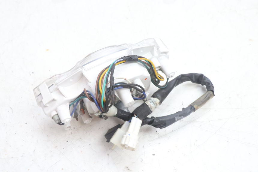 photo de TACHOMETER YAMAHA BW'S BWS 125 (2010 - 2013) - Details der Befestigungspunkte