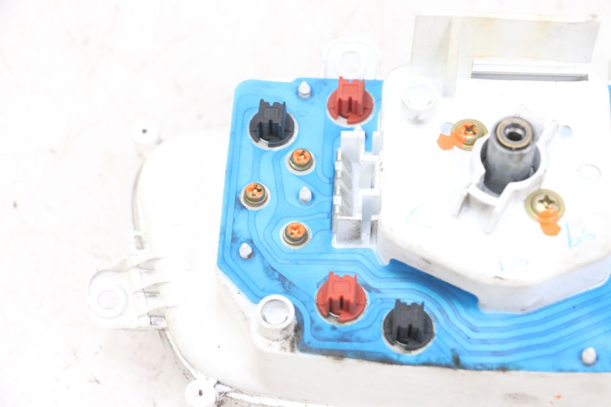 photo de TACHOMETER  YAMAHA BW'S EASY 50 (2013 - 2016) - Oberflächenzustand und Material