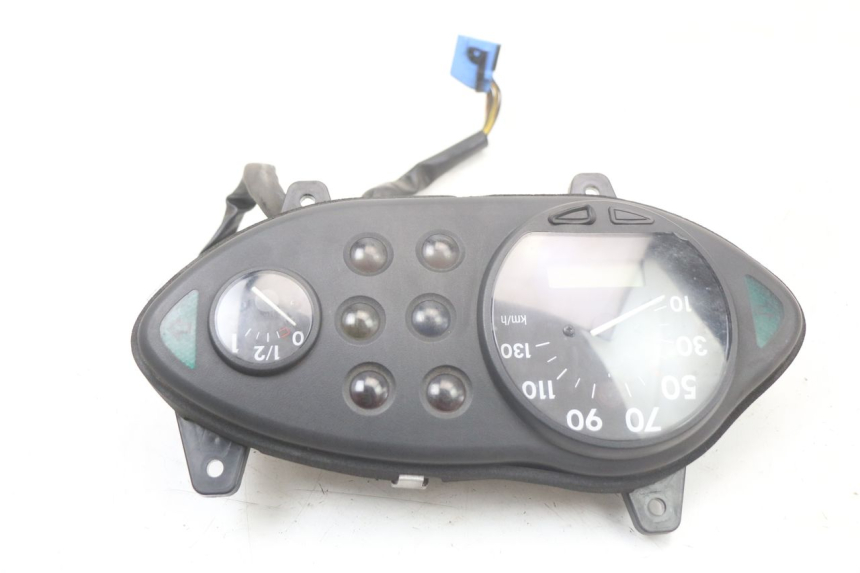 photo de TACHOMETER BMW C1 125 (2000 - 2003) - Technische Nahaufnahme