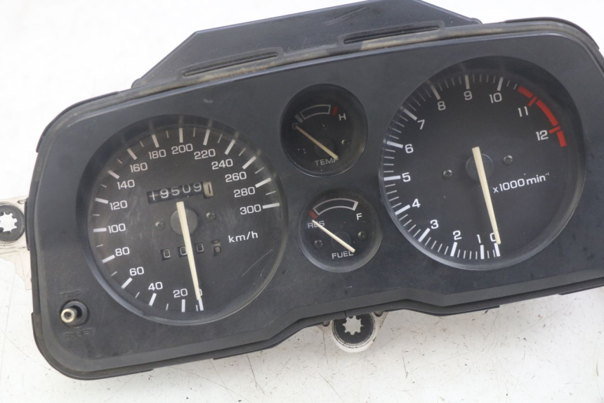 photo de TACHOMETER HONDA CBR F SC25 1000 (1989 - 1992) - Weitere Ansicht des Artikels