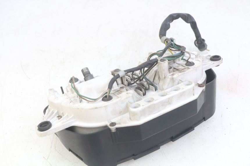 photo de TACHOMETER HONDA CBR F SC25 1000 (1989 - 1992) - Details der Befestigungspunkte
