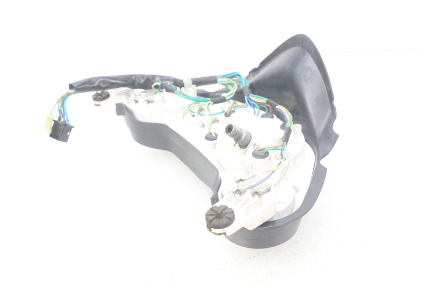 photo de TACHOMETER  HONDA CBR R 125 (2003 - 2006) - Technische Nahaufnahme