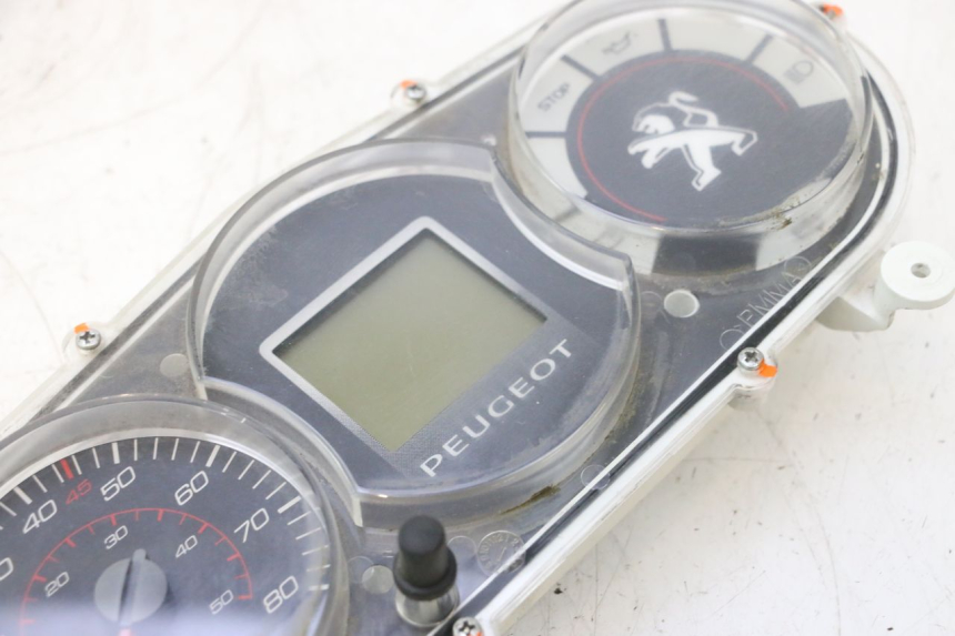 photo de TACHOMETER  PEUGEOT CITYSTAR 2T 50 (2018 - 2021) - Details der Befestigungspunkte