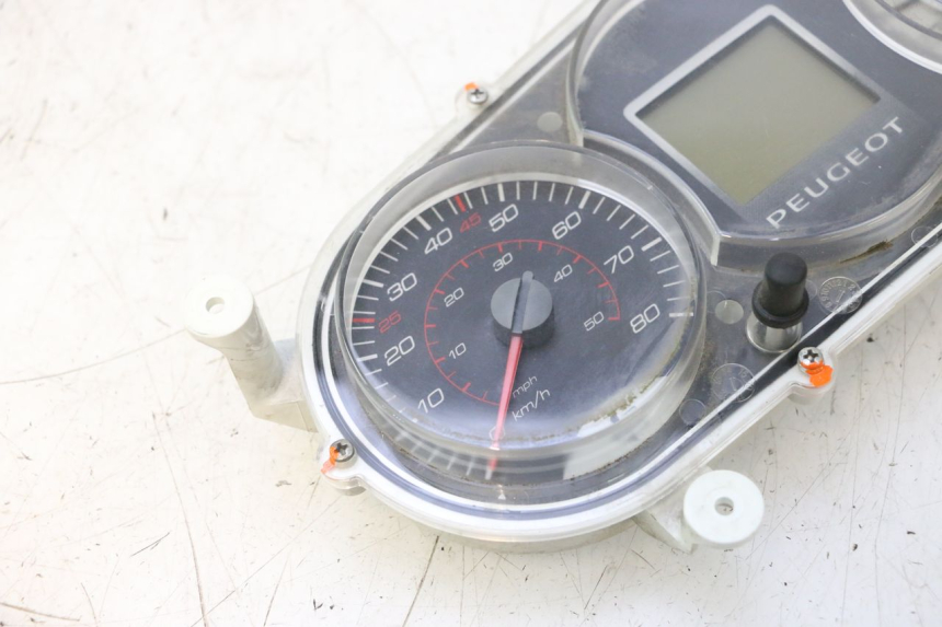 photo de TACHOMETER  PEUGEOT CITYSTAR 2T 50 (2018 - 2021) - Oberflächenzustand und Material