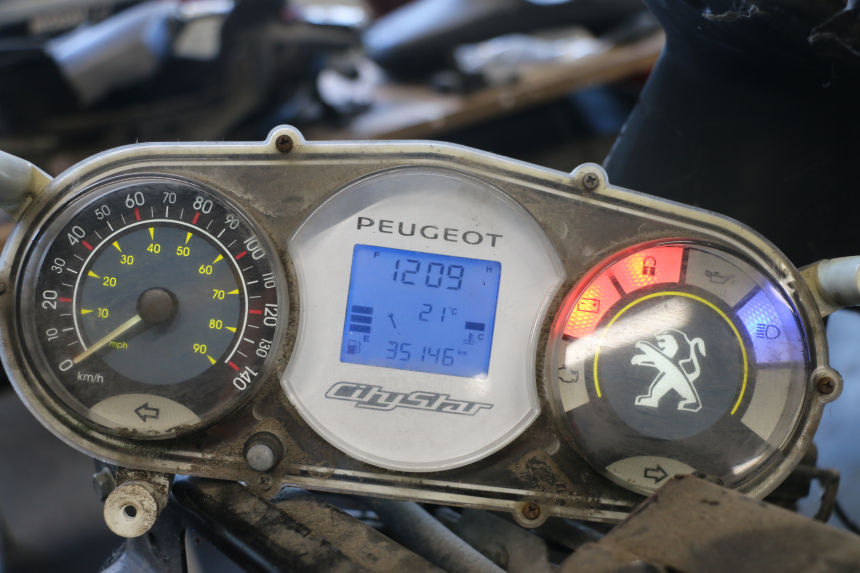photo de TACHOMETER PEUGEOT CITYSTAR 125 (2011 - 2017) - Detailansicht des Bauteils
