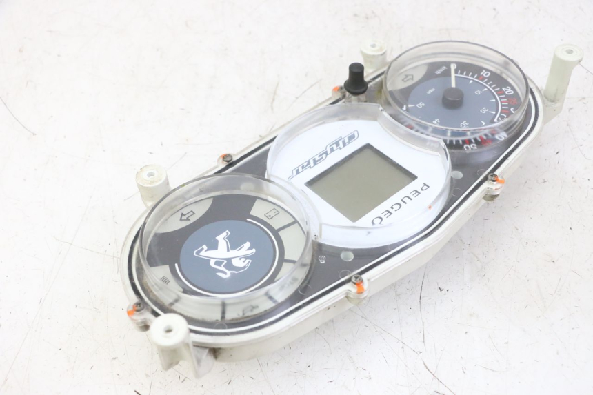 photo de TACHOMETER PEUGEOT CITYSTAR 50 (2013 - 2017) - Technische Nahaufnahme